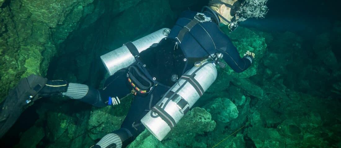 Underwater Cave Photography 7 fotografía de cuevas submarinas. Main