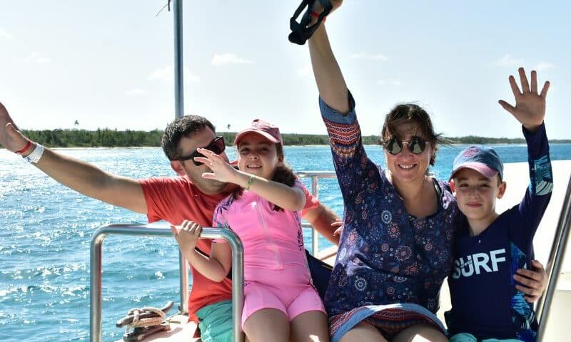 boat tour to catalina island for families