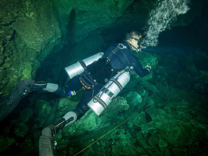 cave diving in Mexico- buceo en cuevas en México (7)